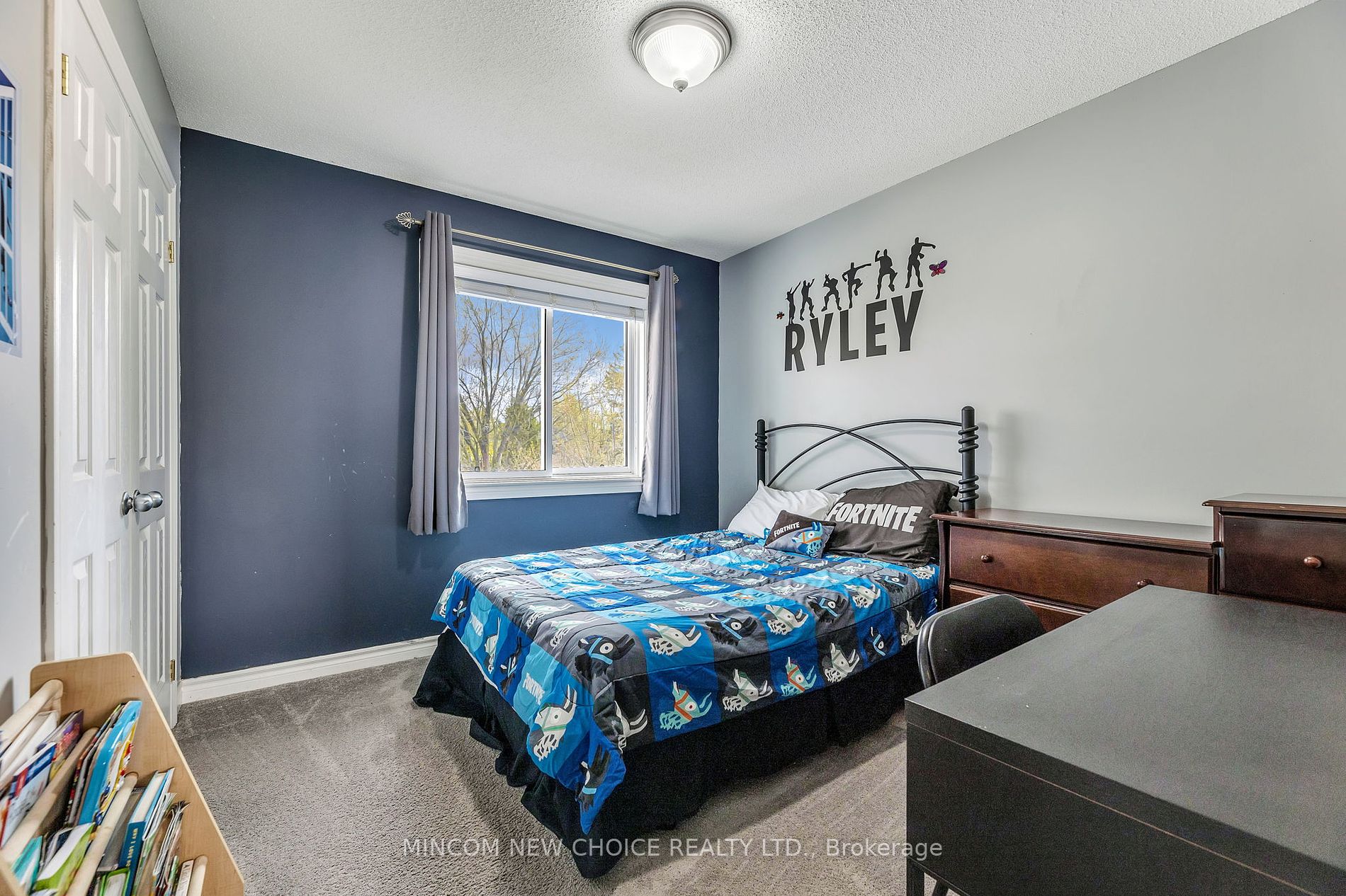 19 Glenview Ave