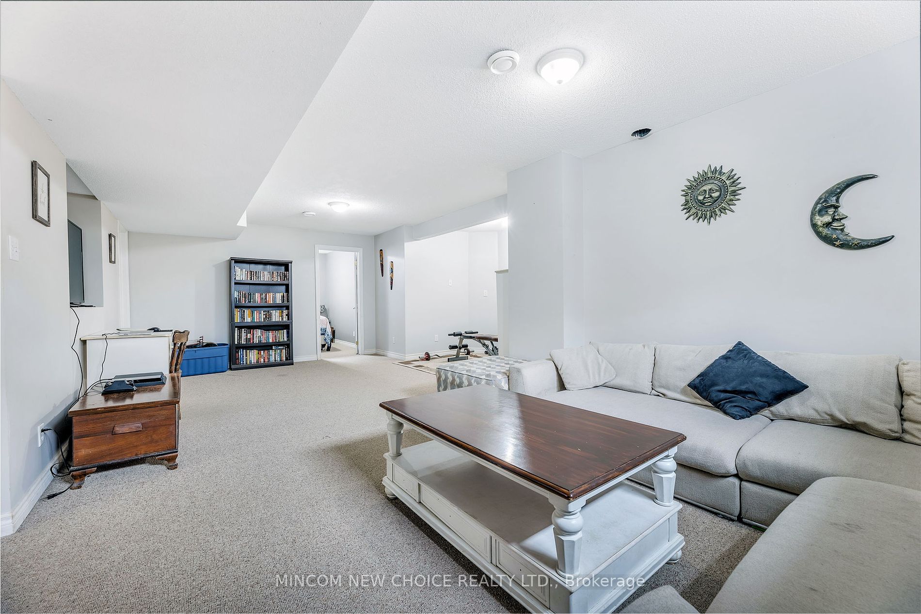 19 Glenview Ave
