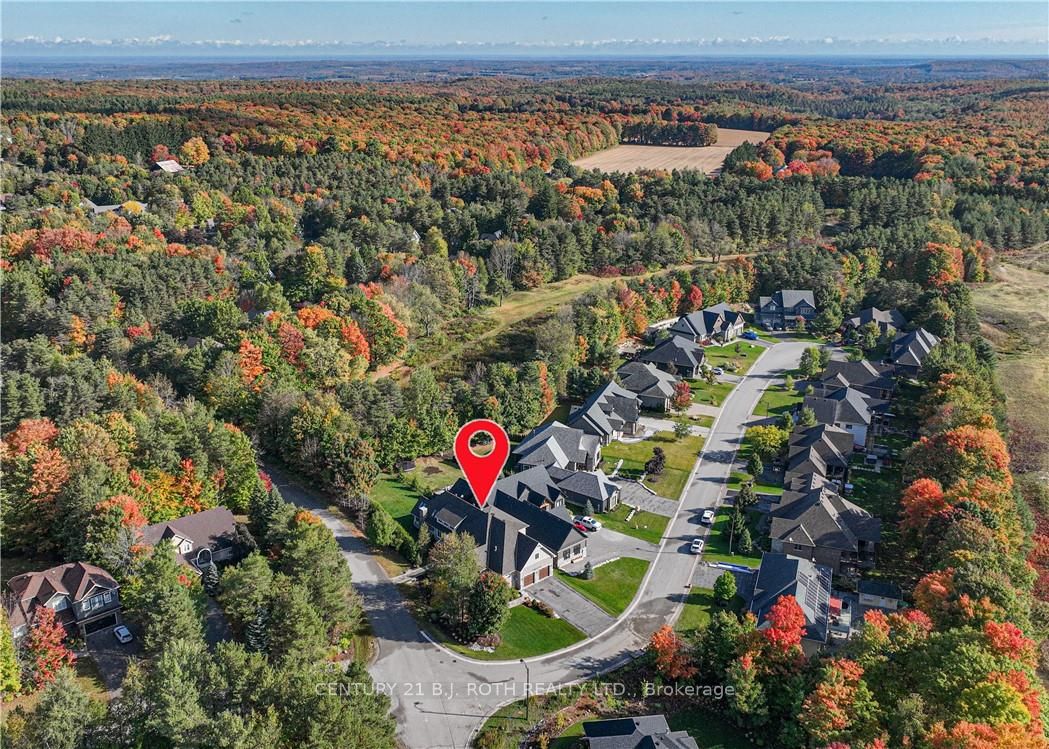 2 RIDGEWOOD Court