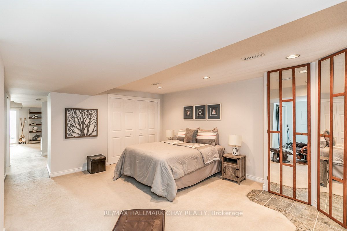 1069 Lakeshore Road E