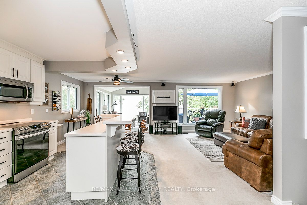 1069 Lakeshore Road E
