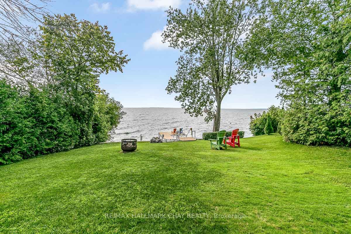 1069 Lakeshore Road E