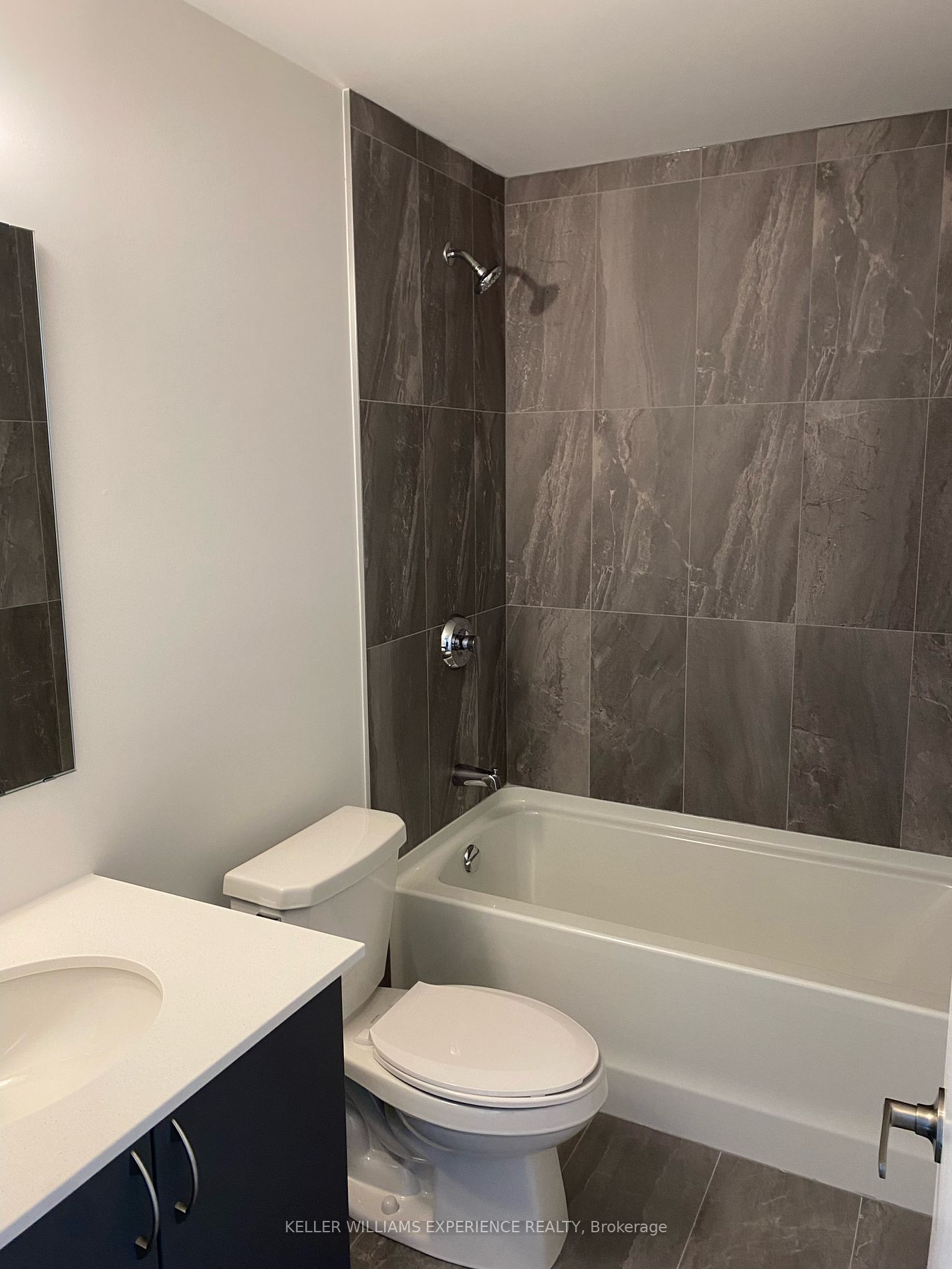 56 Lakeside Terrace Terrace E, #807
