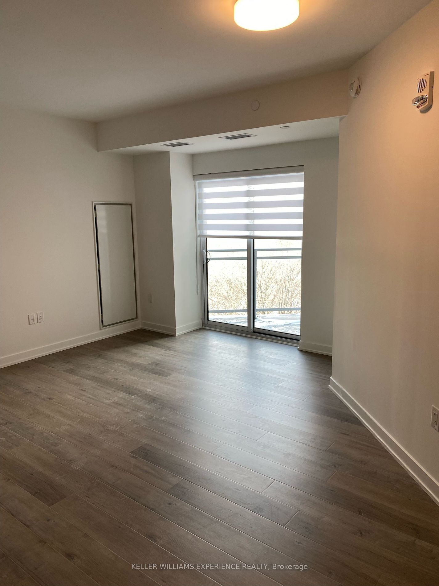56 Lakeside Terrace Terrace E, #807