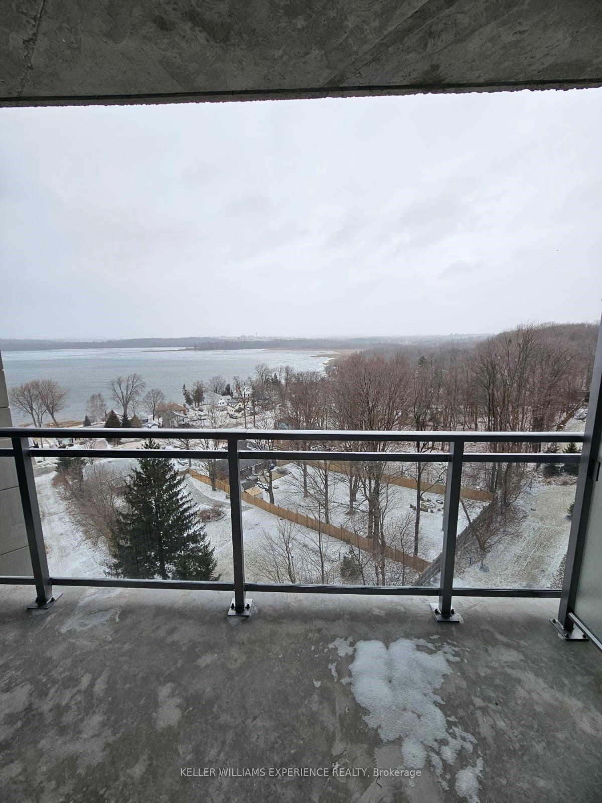 56 Lakeside Terrace Terrace E, #807