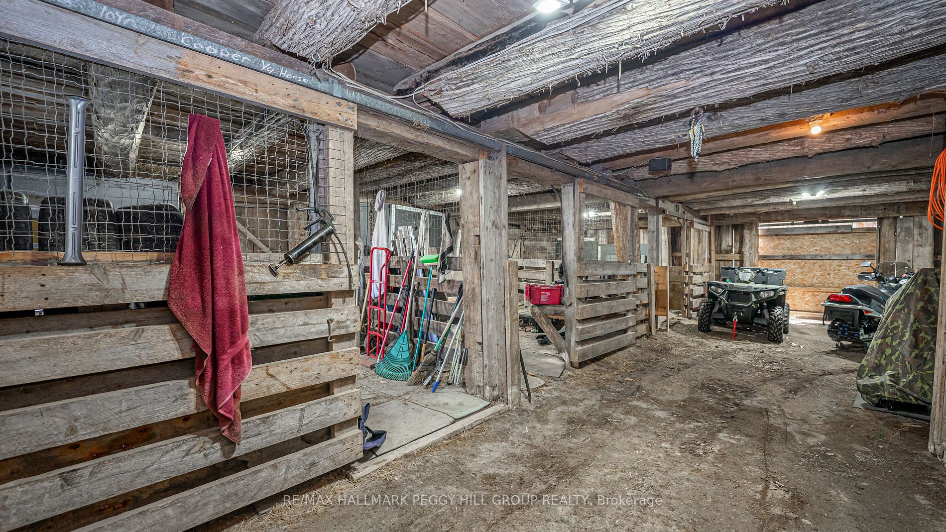 1792 Flos Road 7 West Rr2