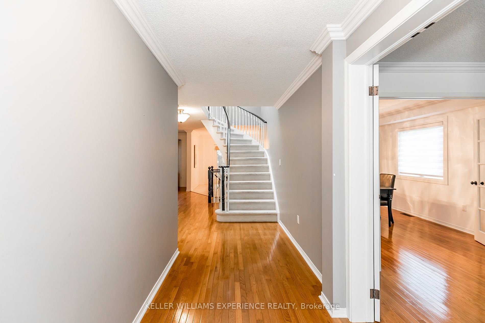33 Glen Oak Crt