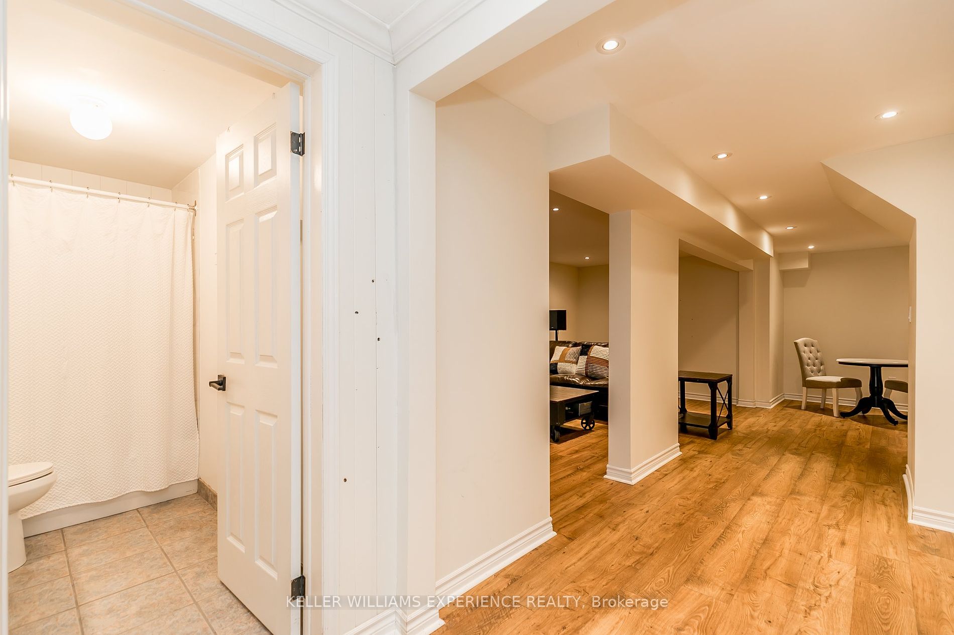33 Glen Oak Crt