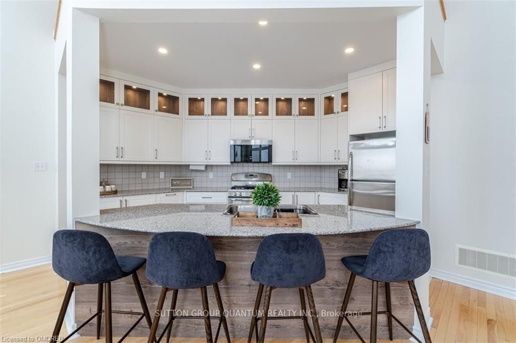 25 Waterview Road