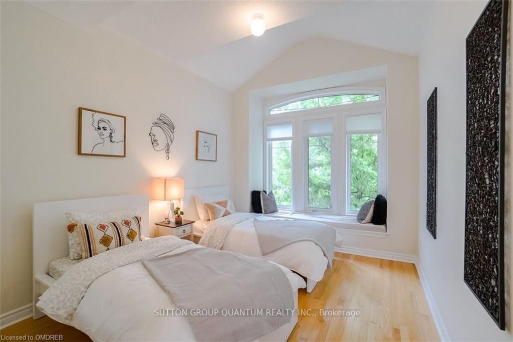 25 Waterview Road