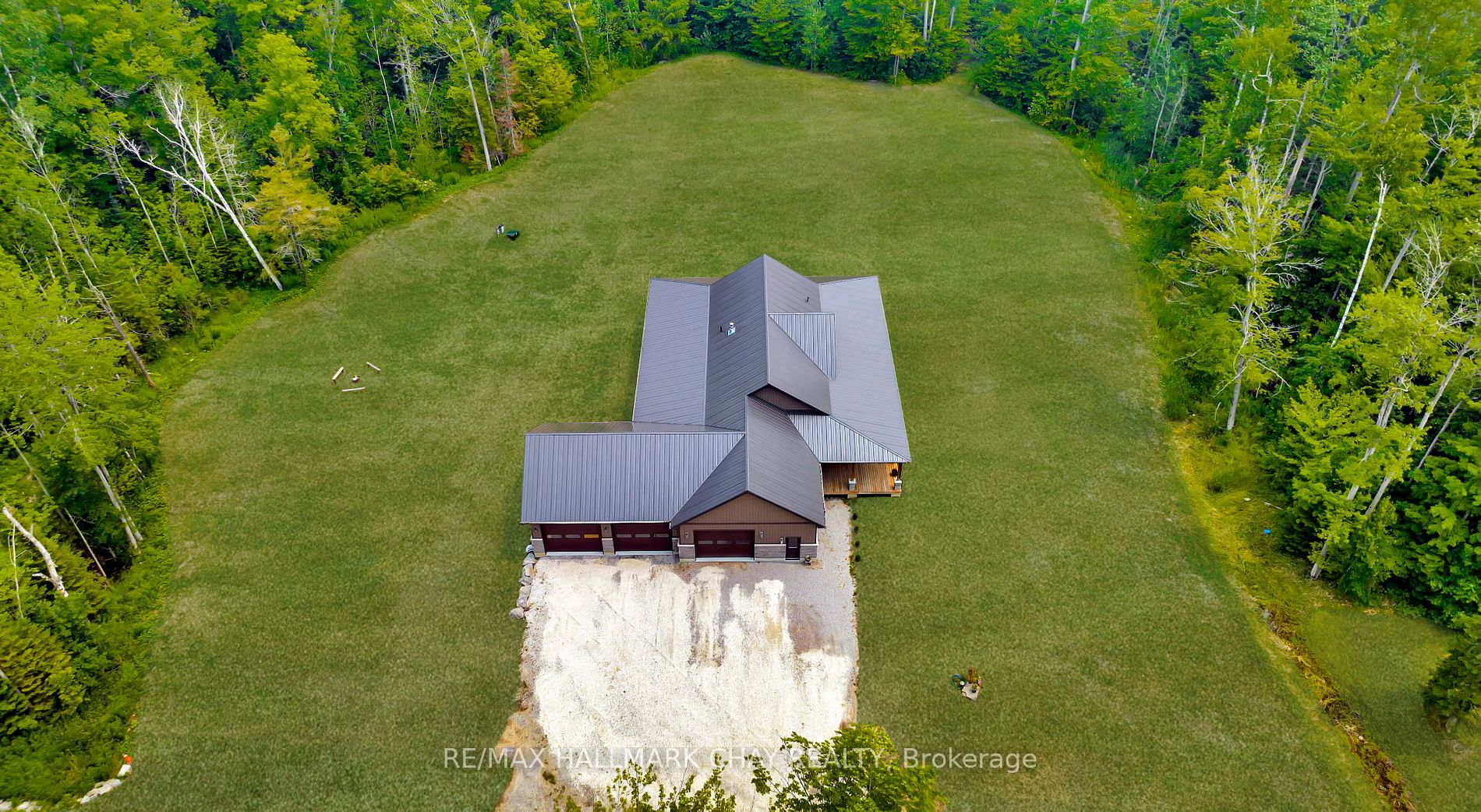 16 Whitetail Dr