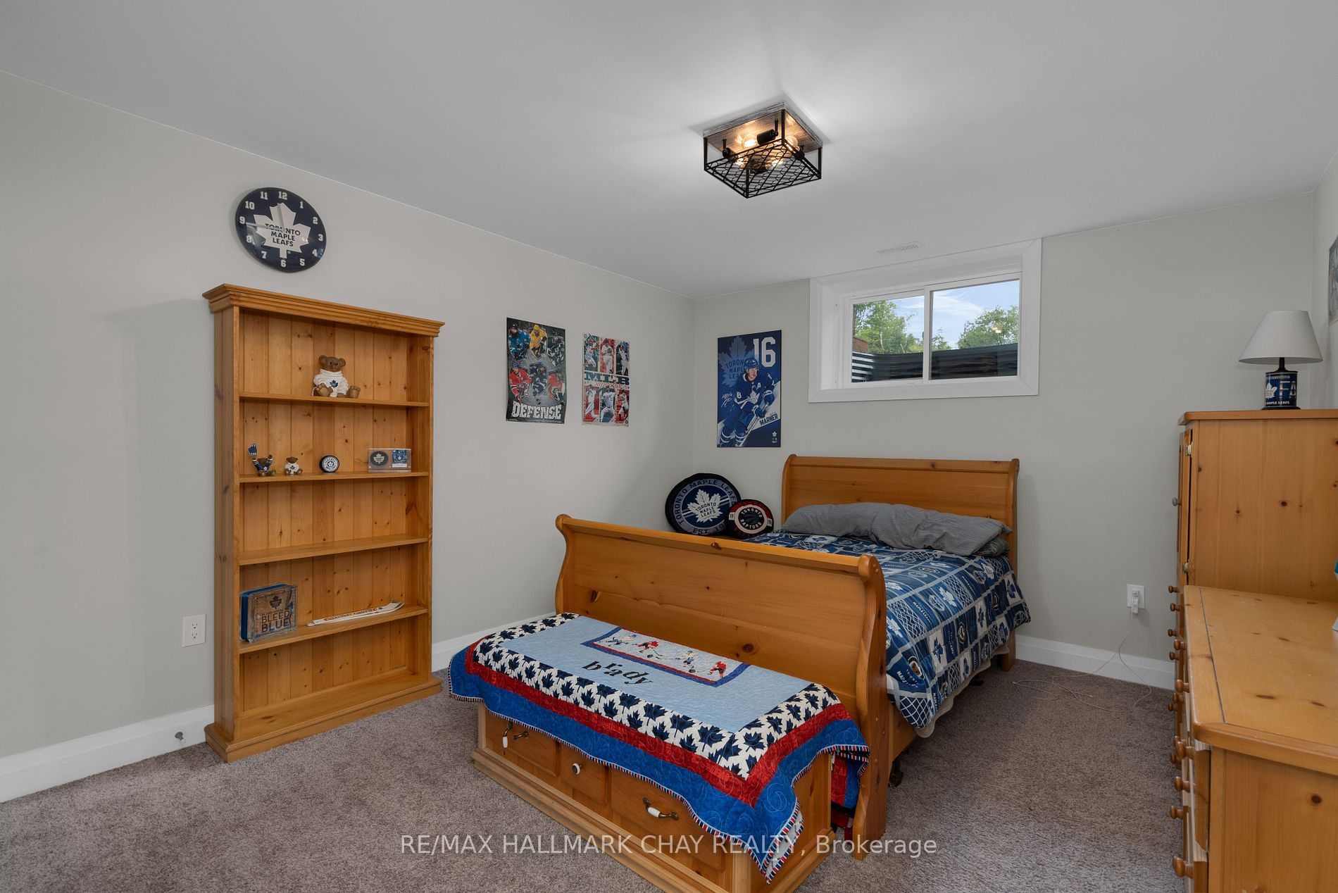 16 Whitetail Dr