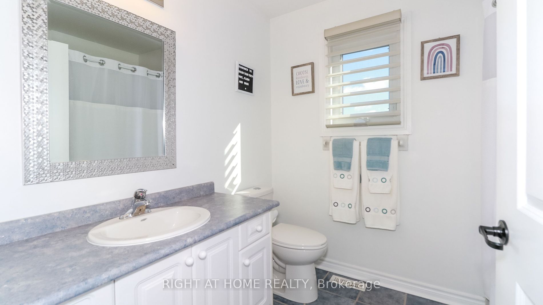 39 WHITFIELD Crescent