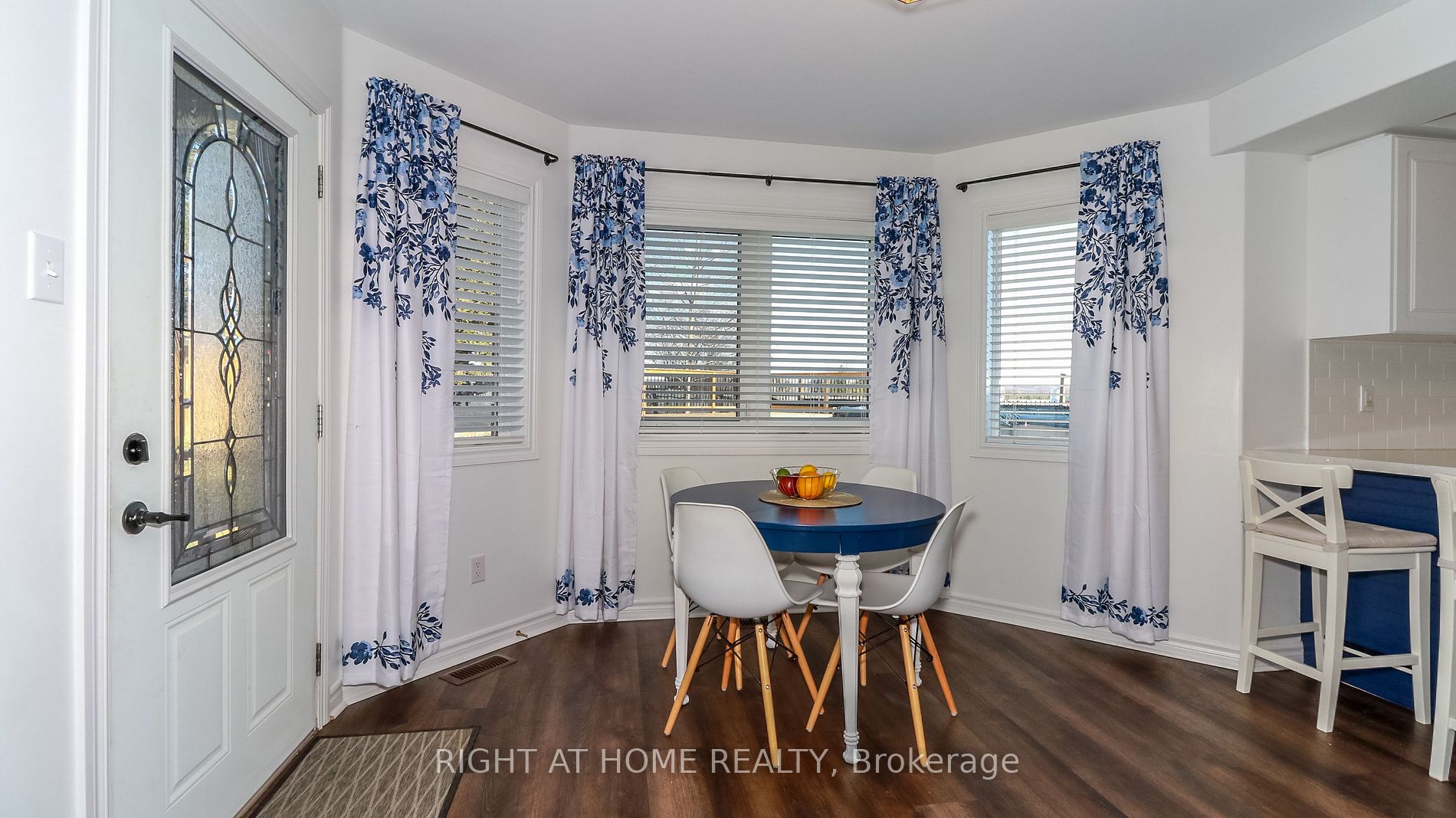 39 WHITFIELD Crescent