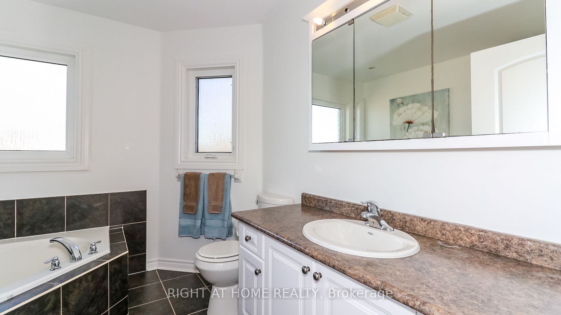 39 WHITFIELD Crescent