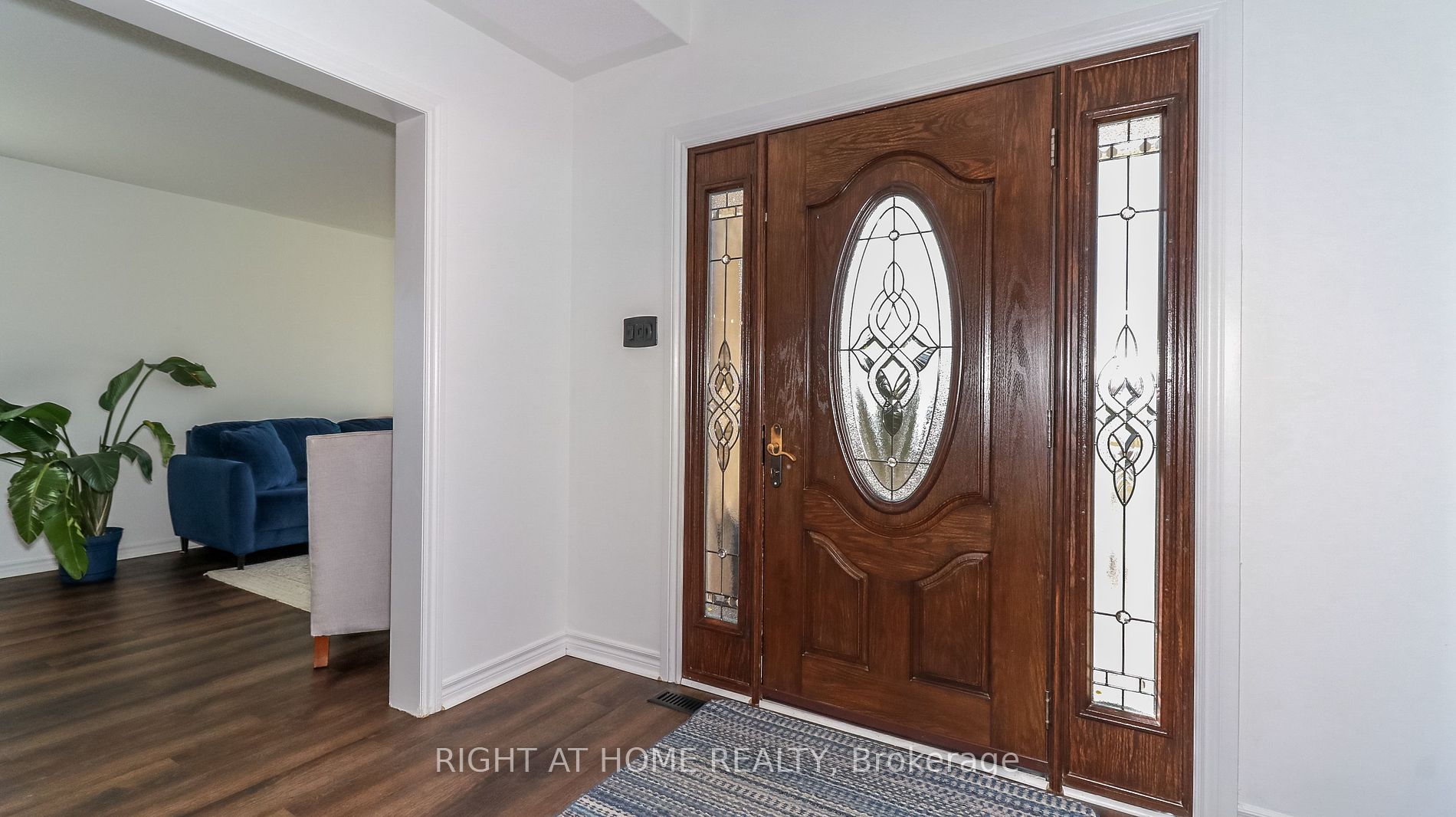 39 WHITFIELD Crescent