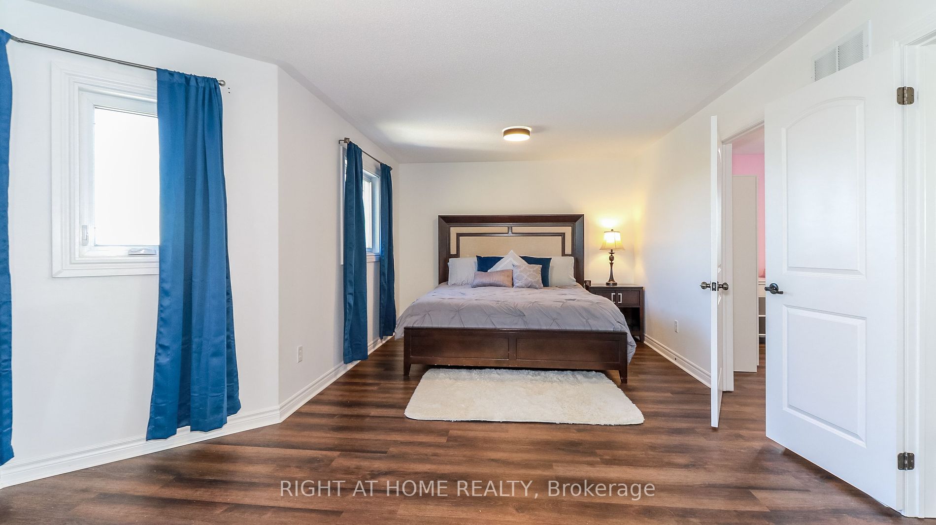 39 WHITFIELD Crescent