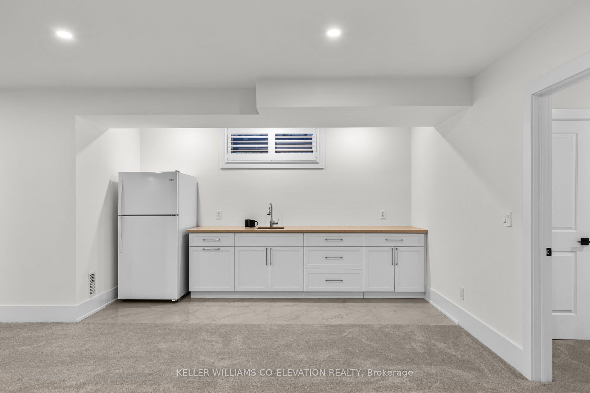 19 Byers St