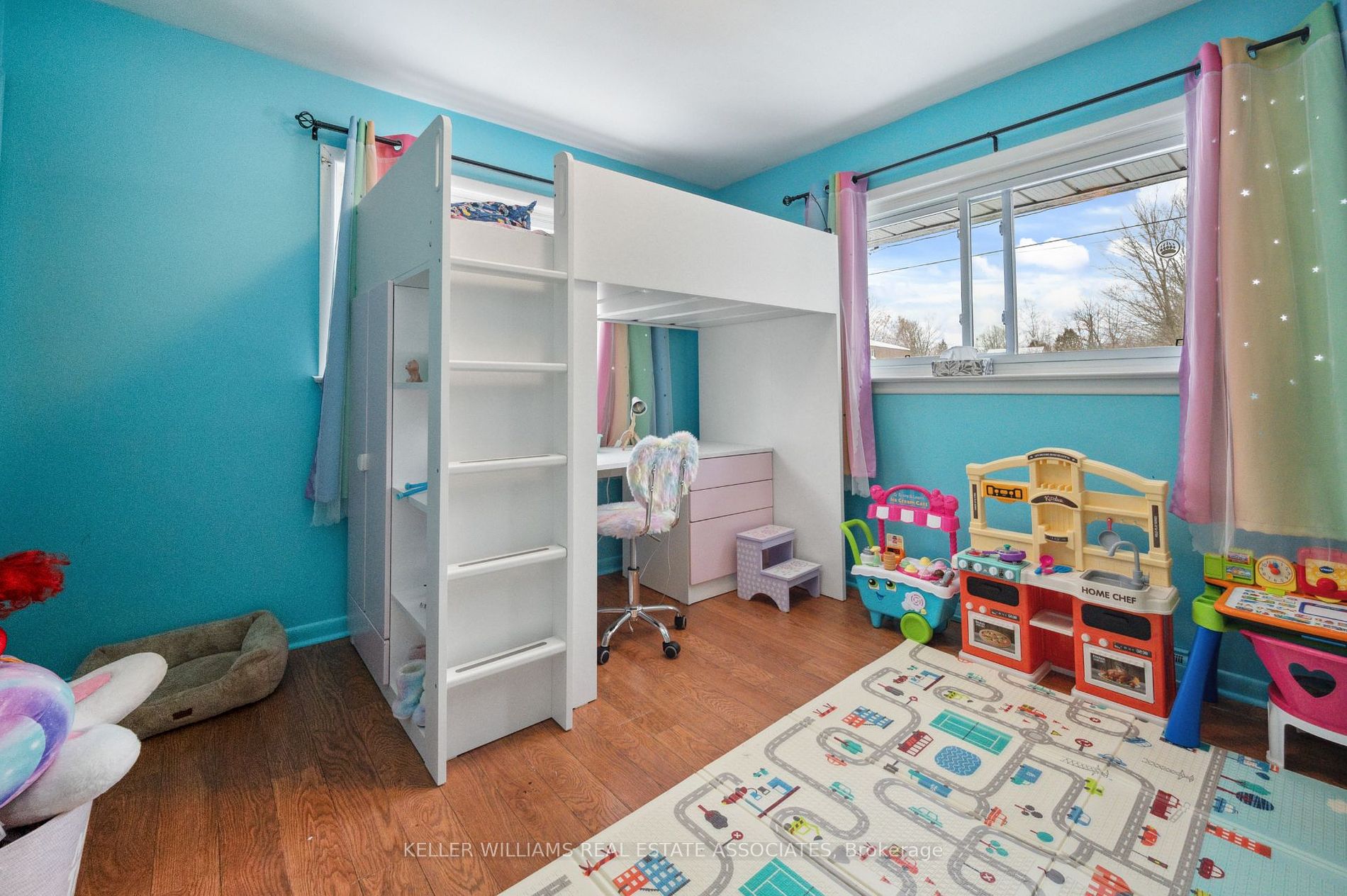 362 Parkhurst Crescent