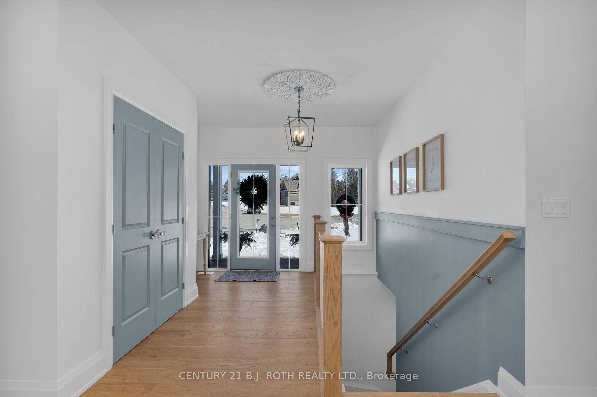 24 Oldenburg Crt