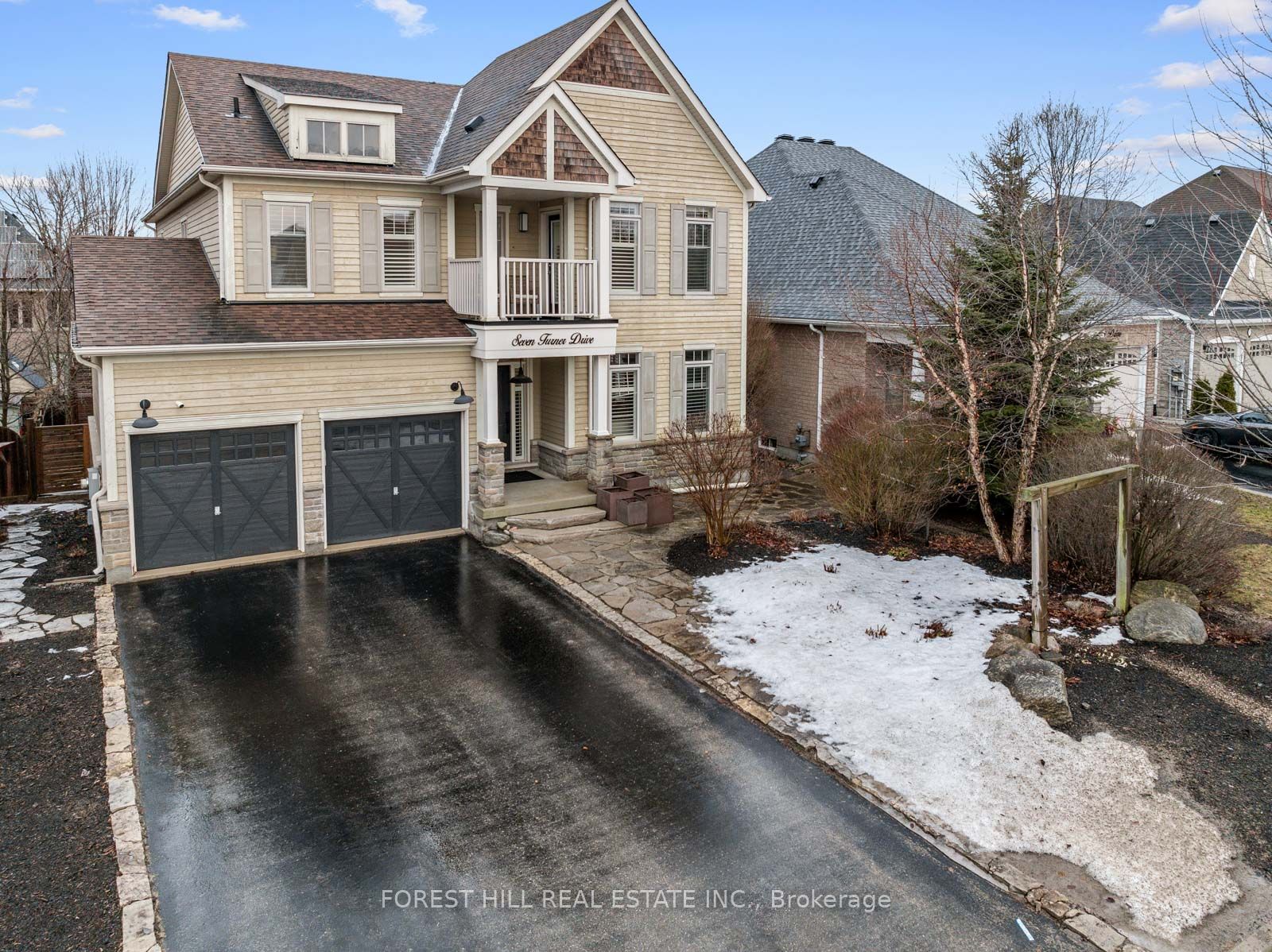 7 Turner Dr