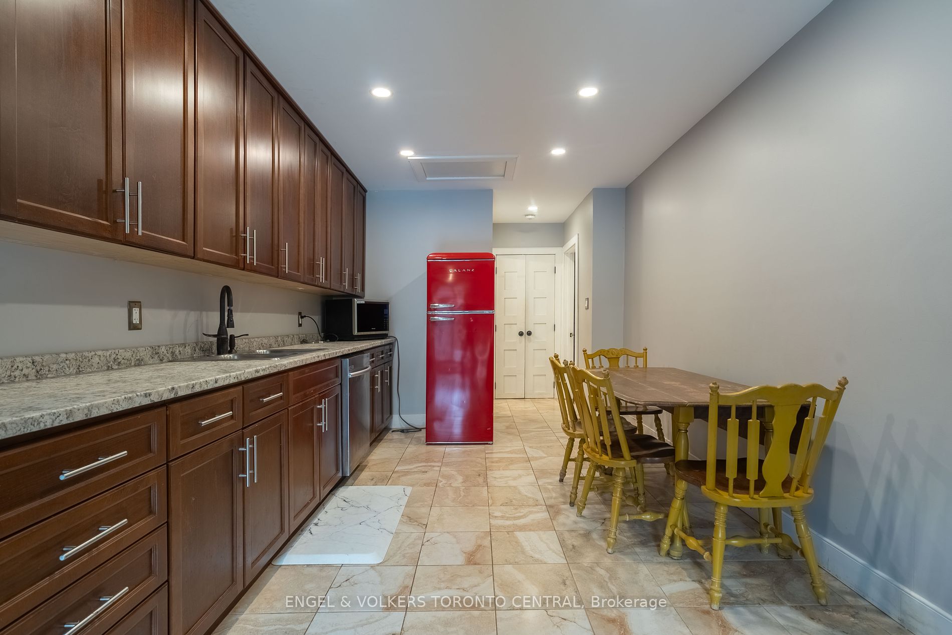 1031 Lawson Road