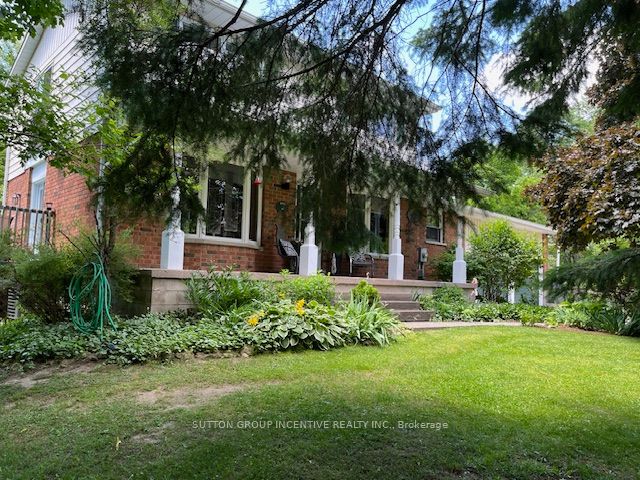 80 Mary St