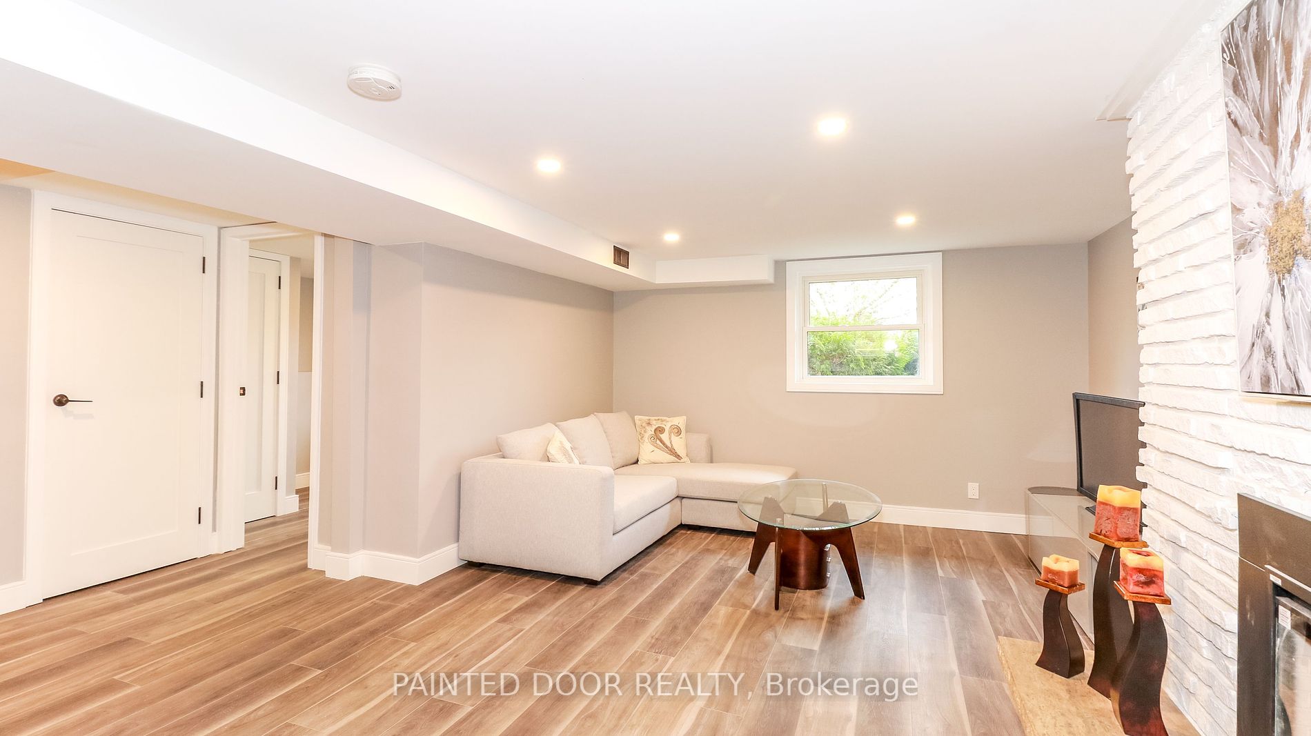 22 Osler Cres