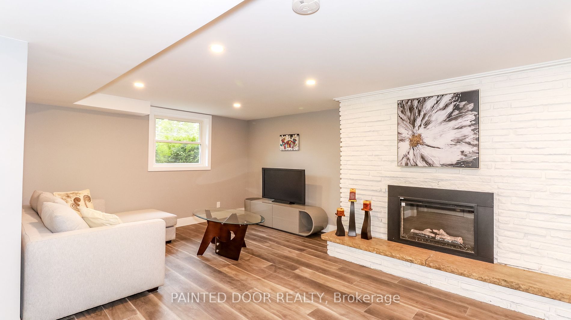 22 Osler Cres