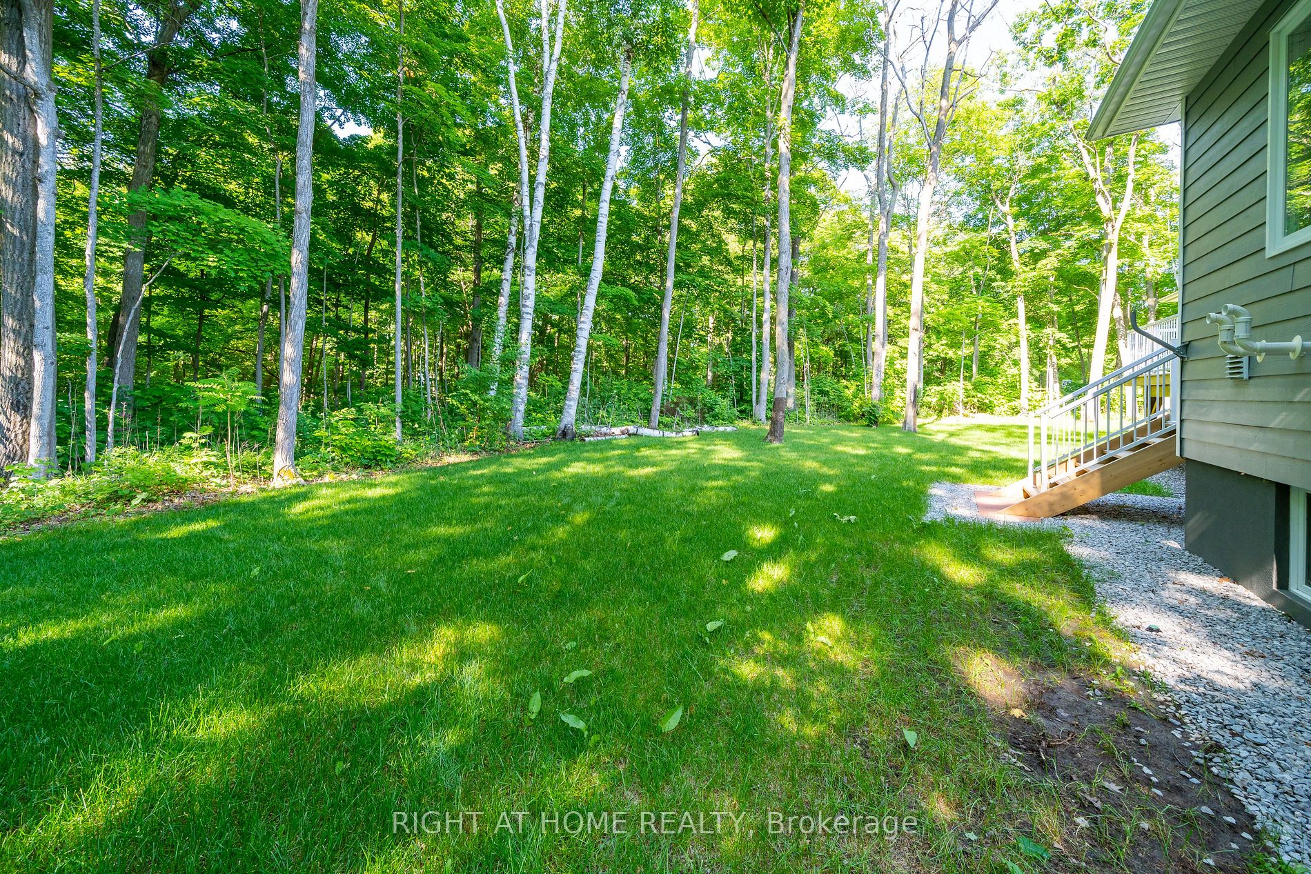 6 Ojibway Court