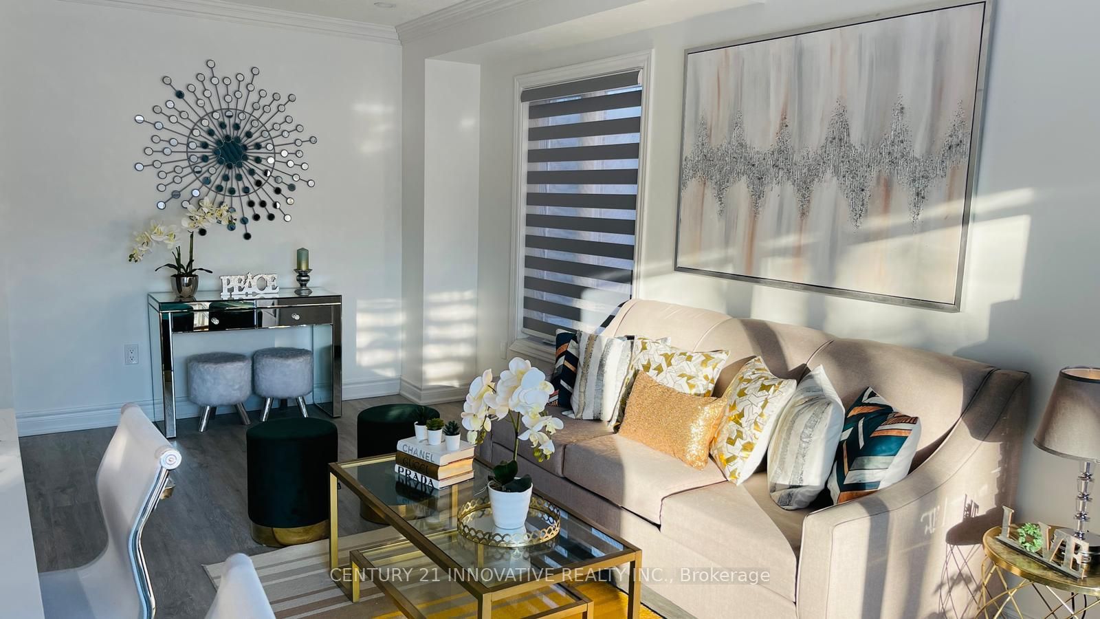 39 Laidlaw Dr