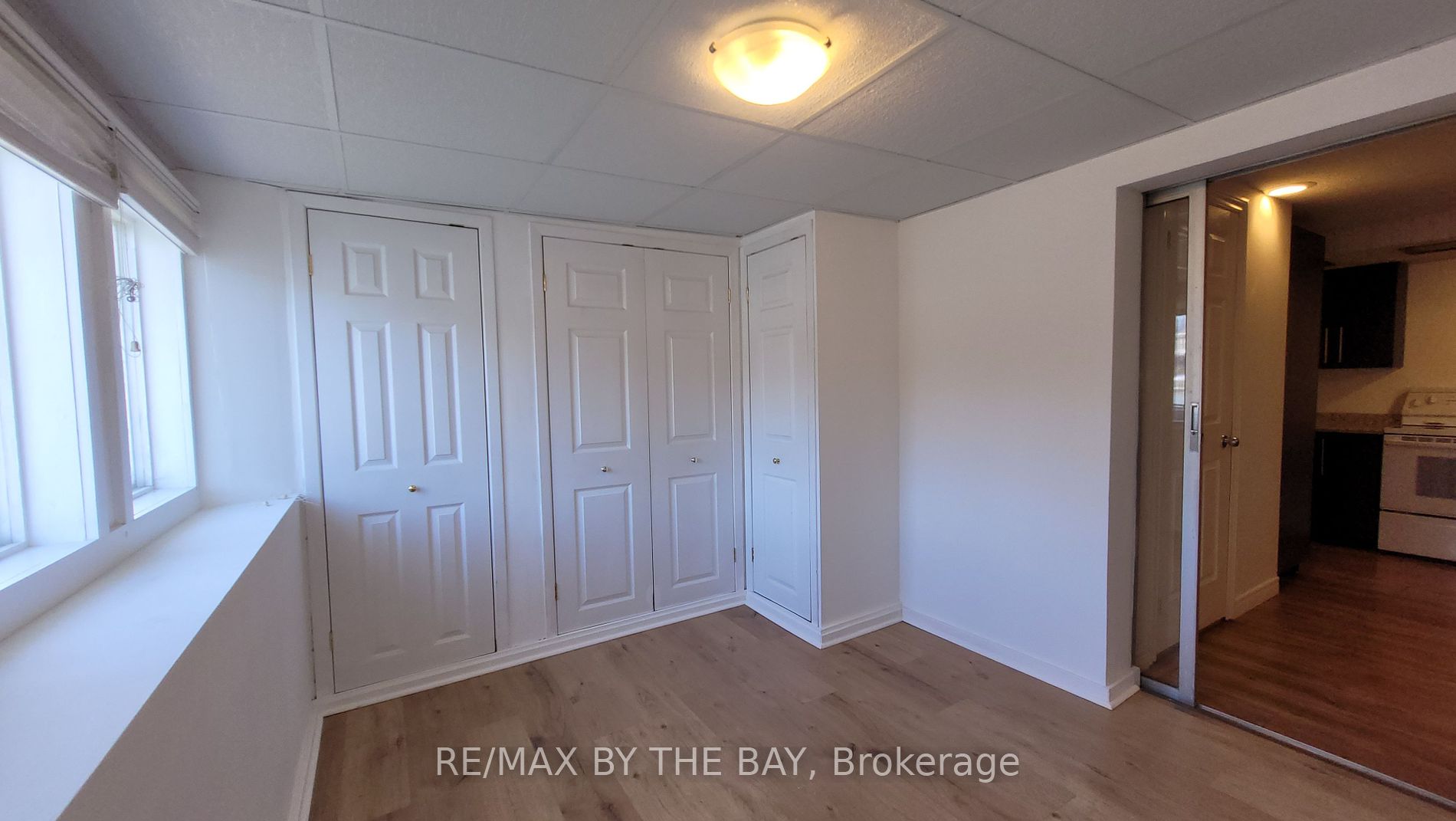 835 Mosley Street, #5