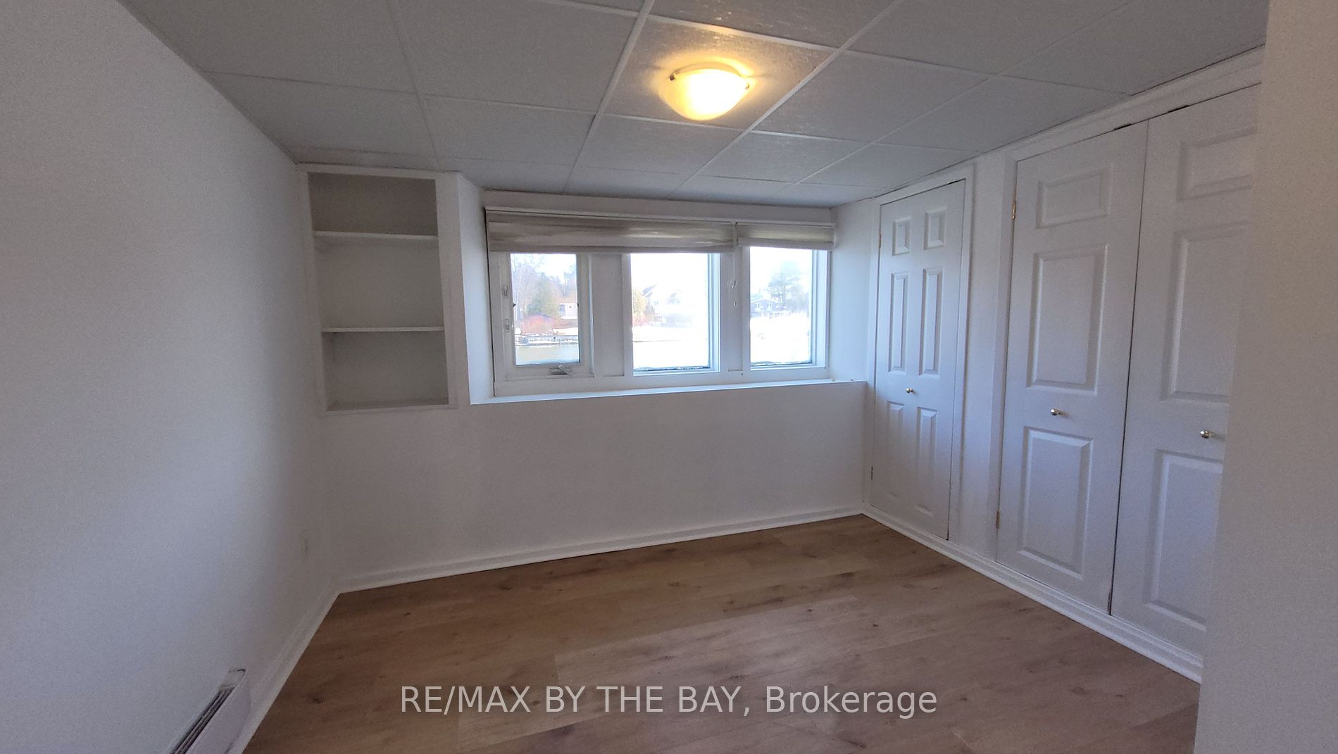 835 Mosley Street, #5