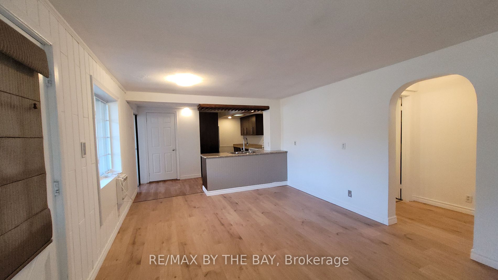 835 Mosley Street, #5