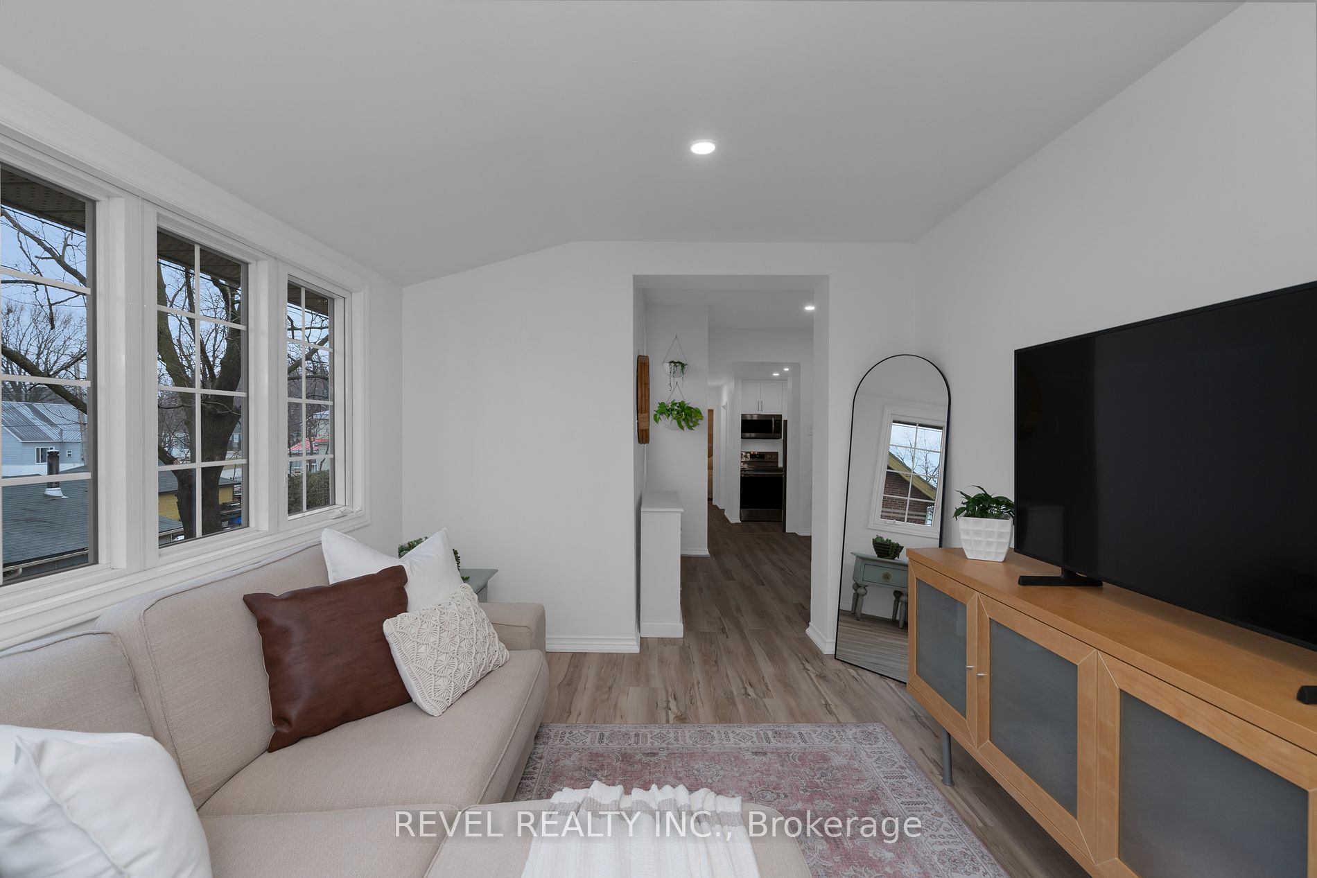 31 Frederick St