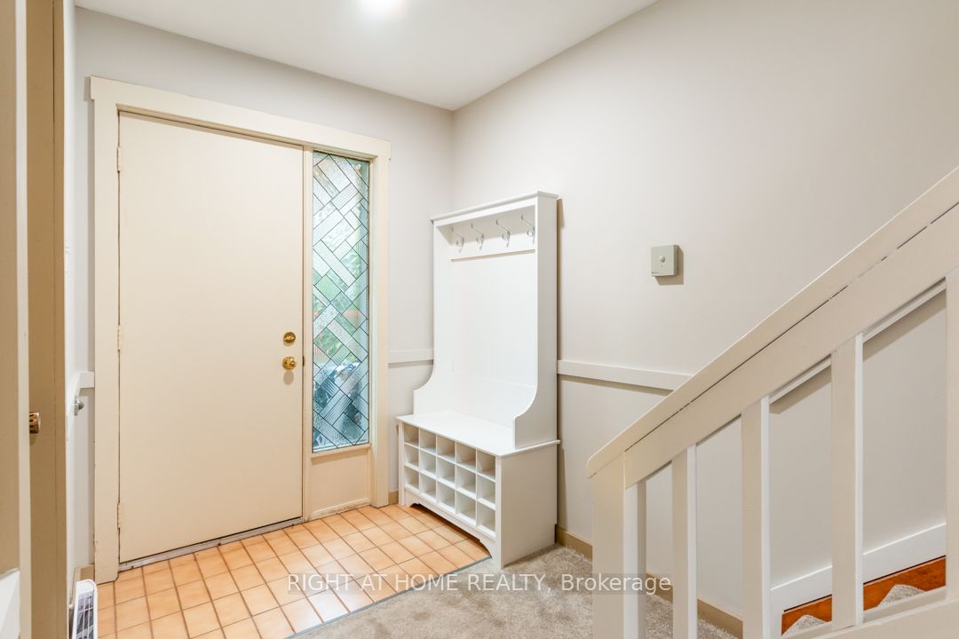 12 Dawson Dr, #403