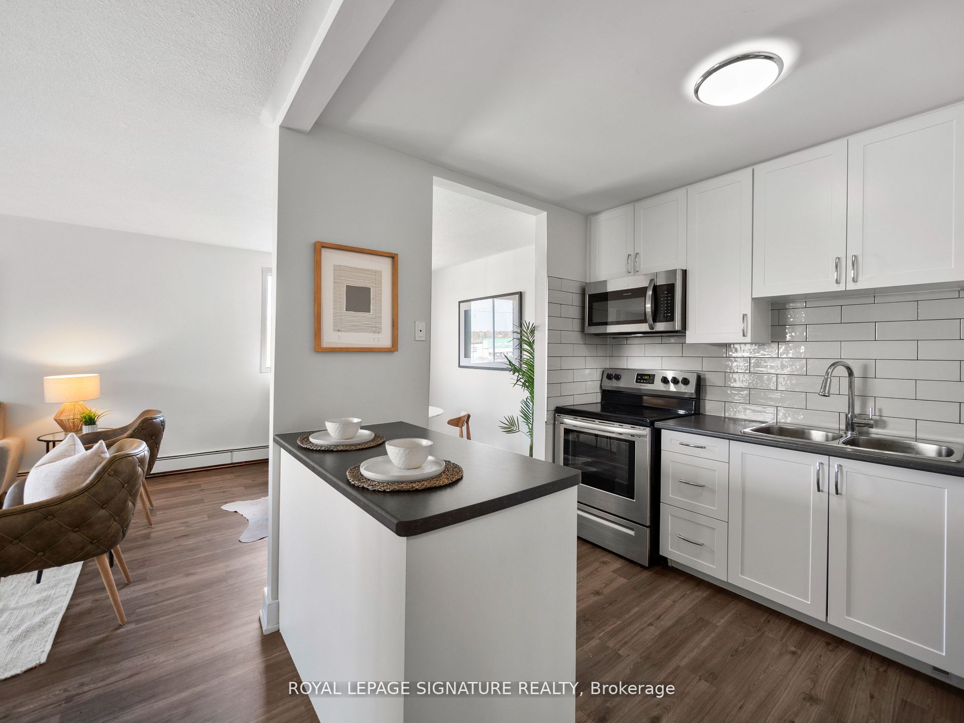 135 Atherley Rd, #C301