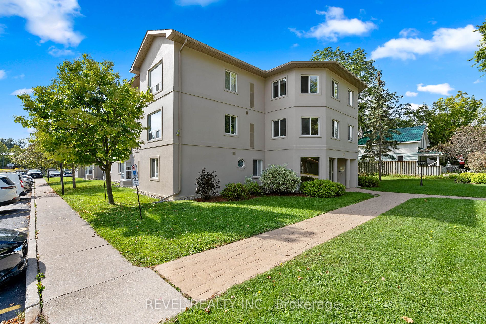 107 Bond St, #306
