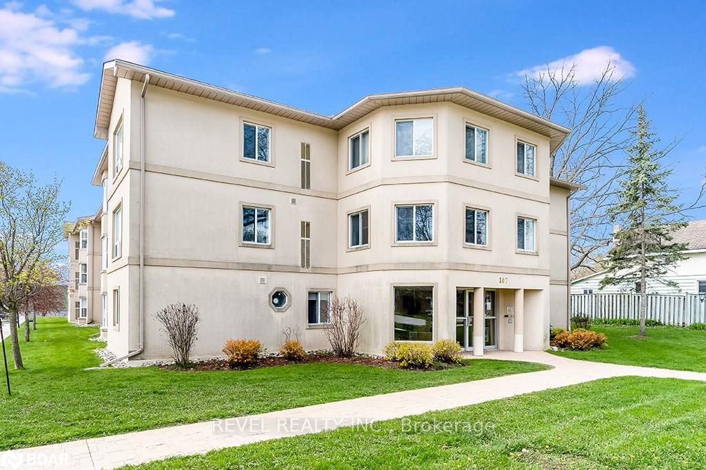 107 Bond St, #306