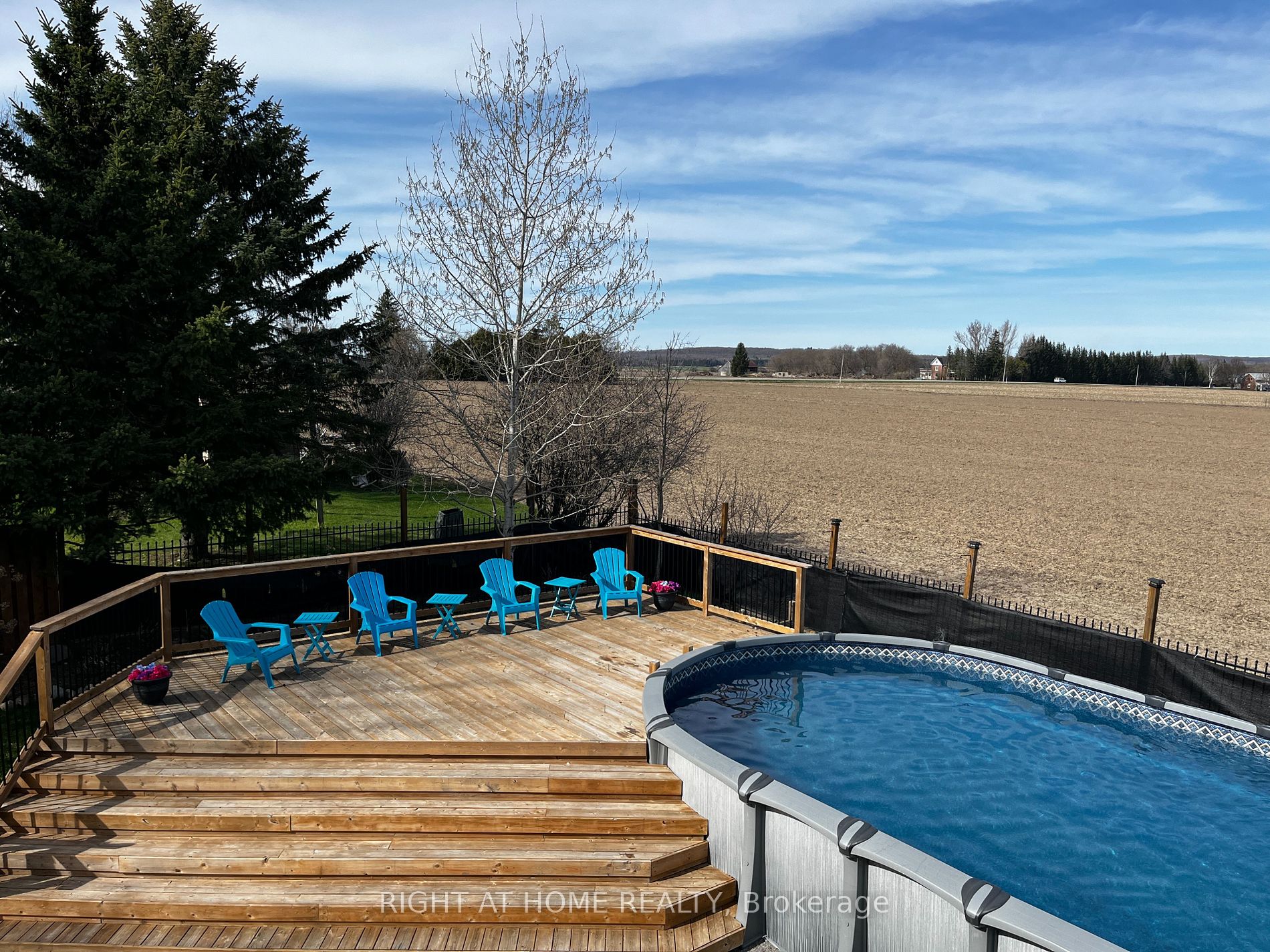 39 Whitfield Crescent