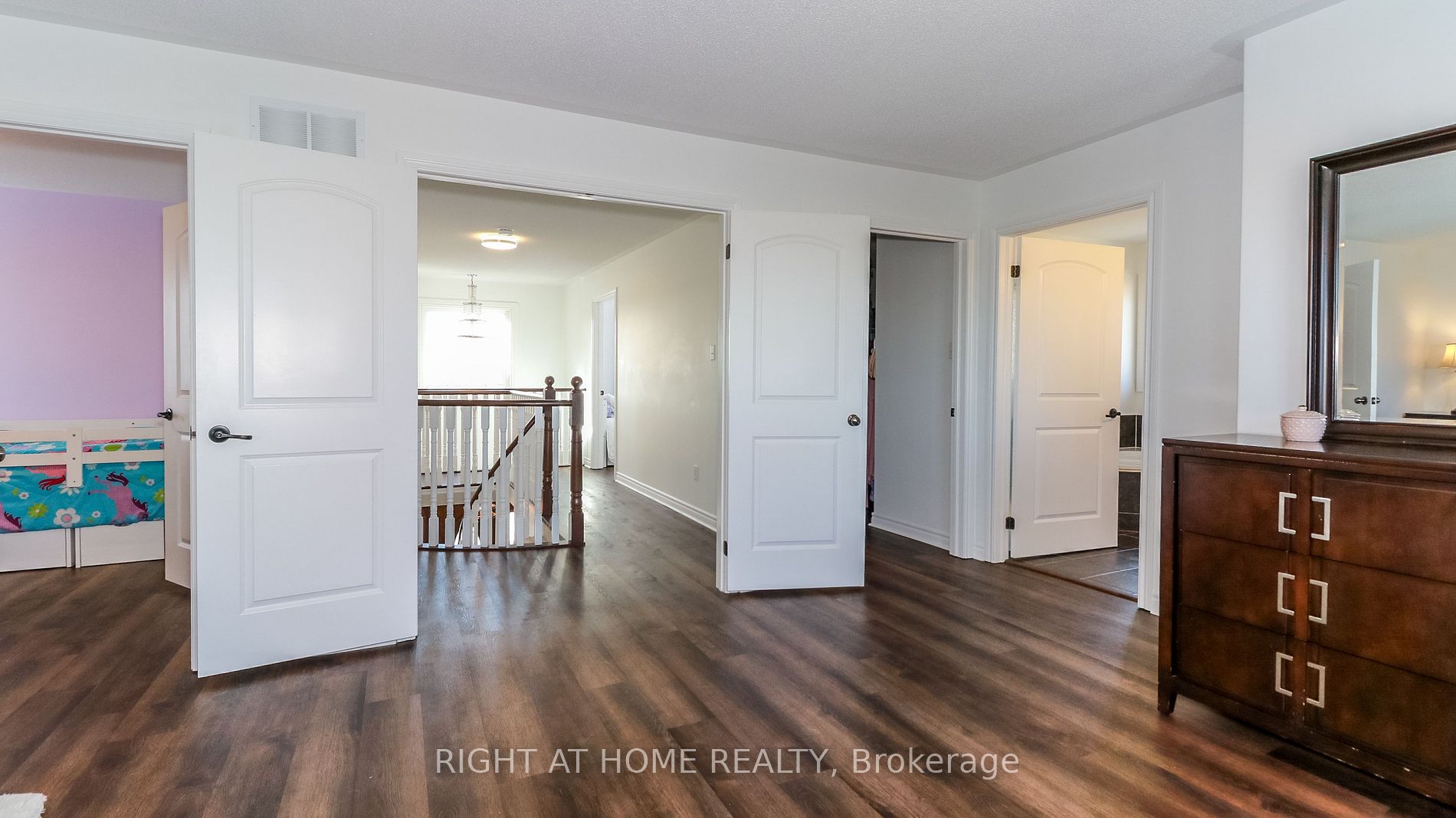 39 Whitfield Crescent