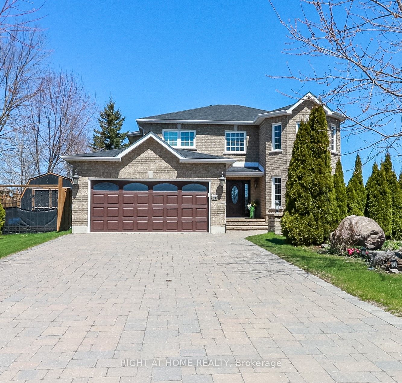 39 Whitfield Crescent