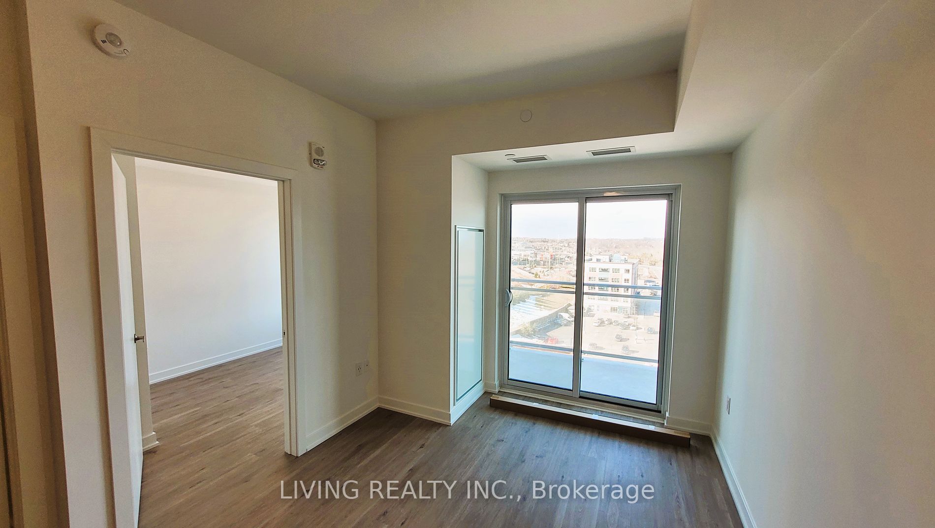 56 Lakeside Terrace, #802