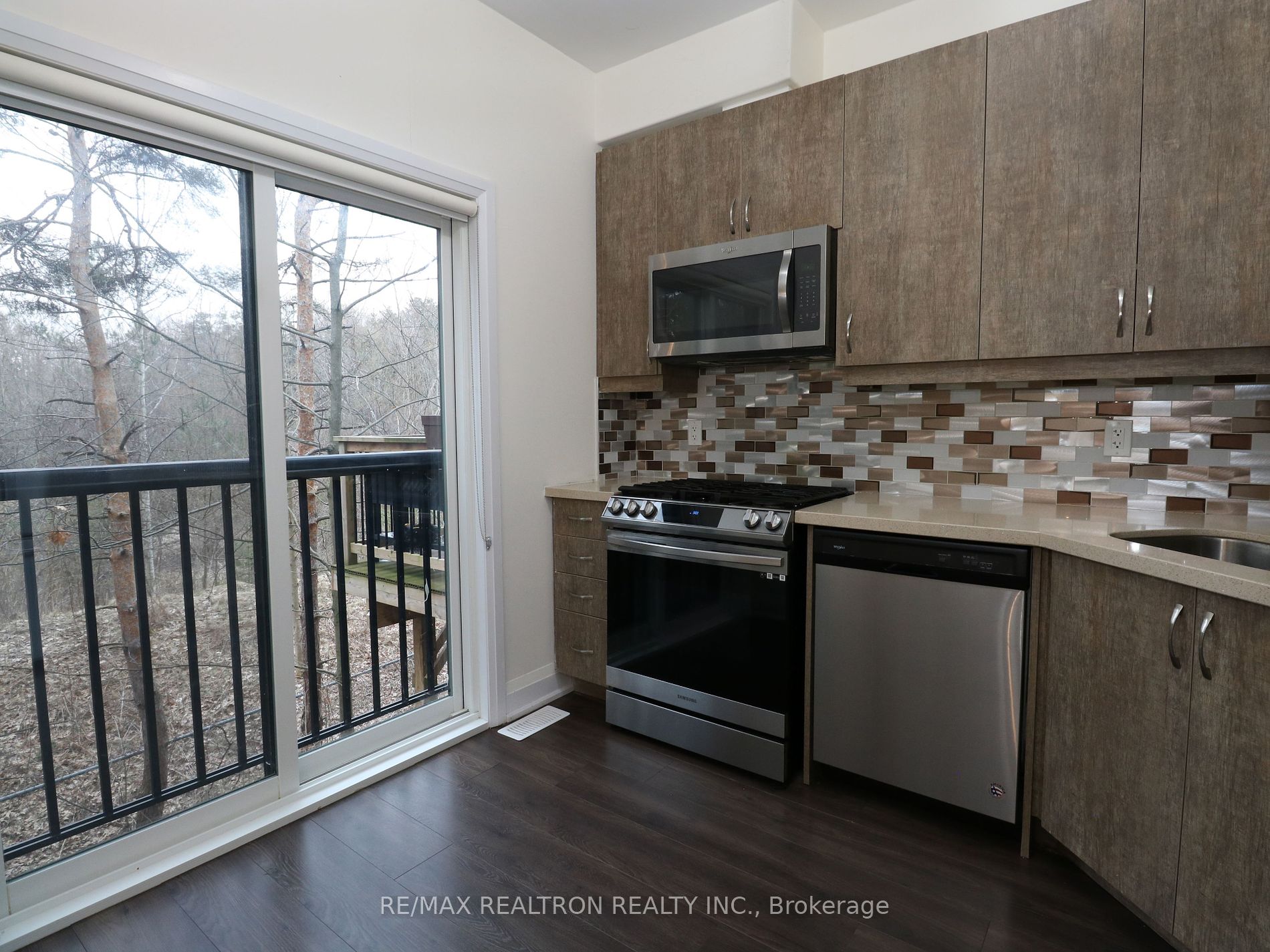 199 Ardagh Rd, #17