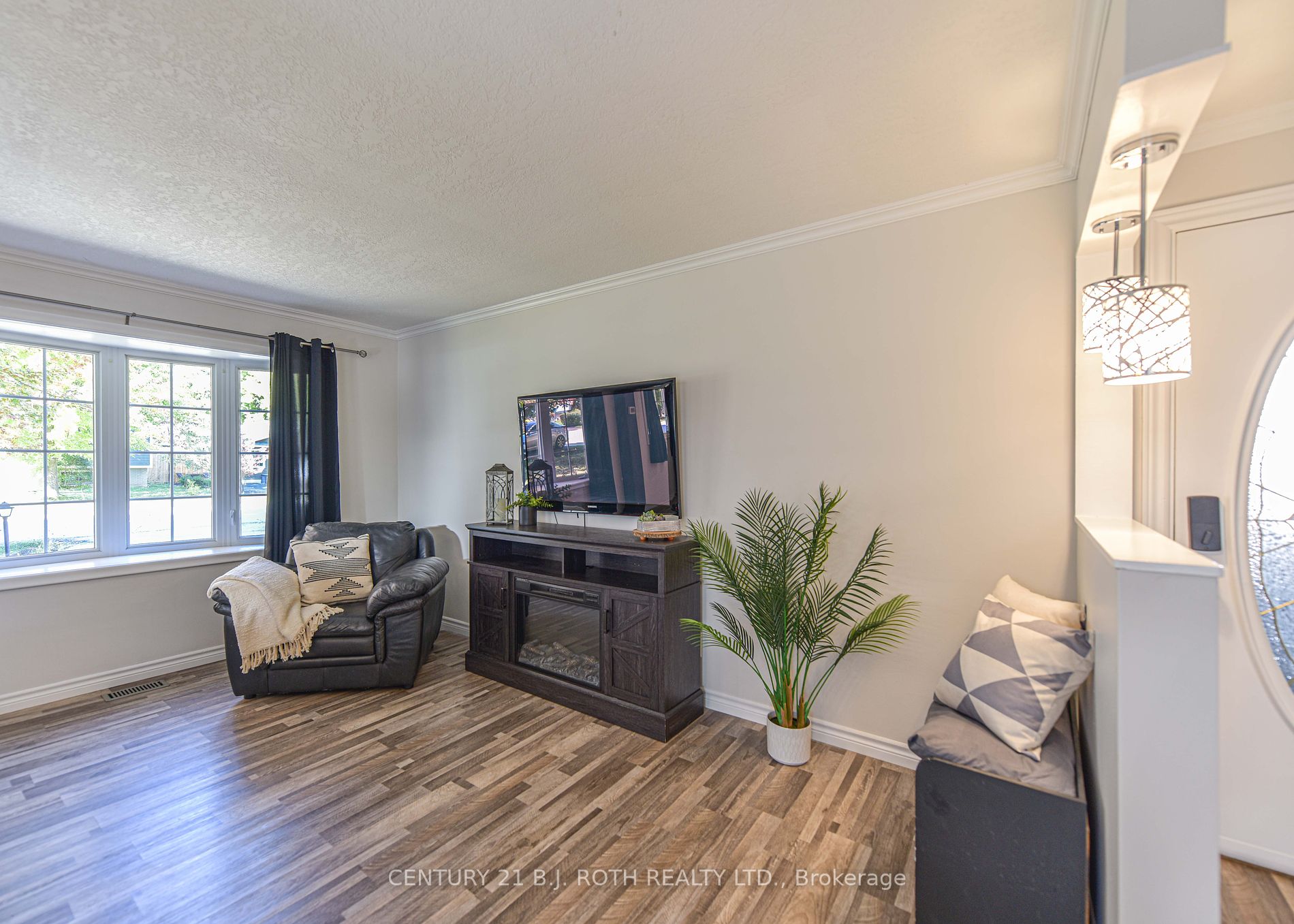 329 Collins Dr