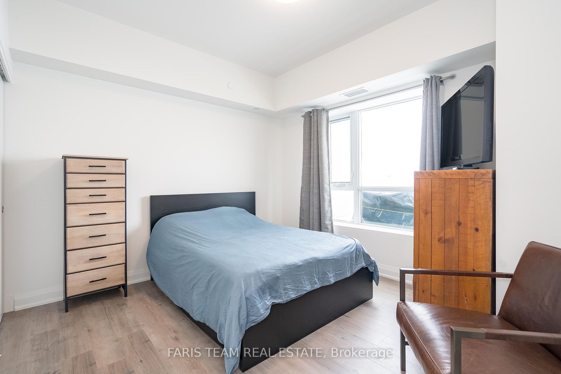 58 Lakeside Terrace, #1006