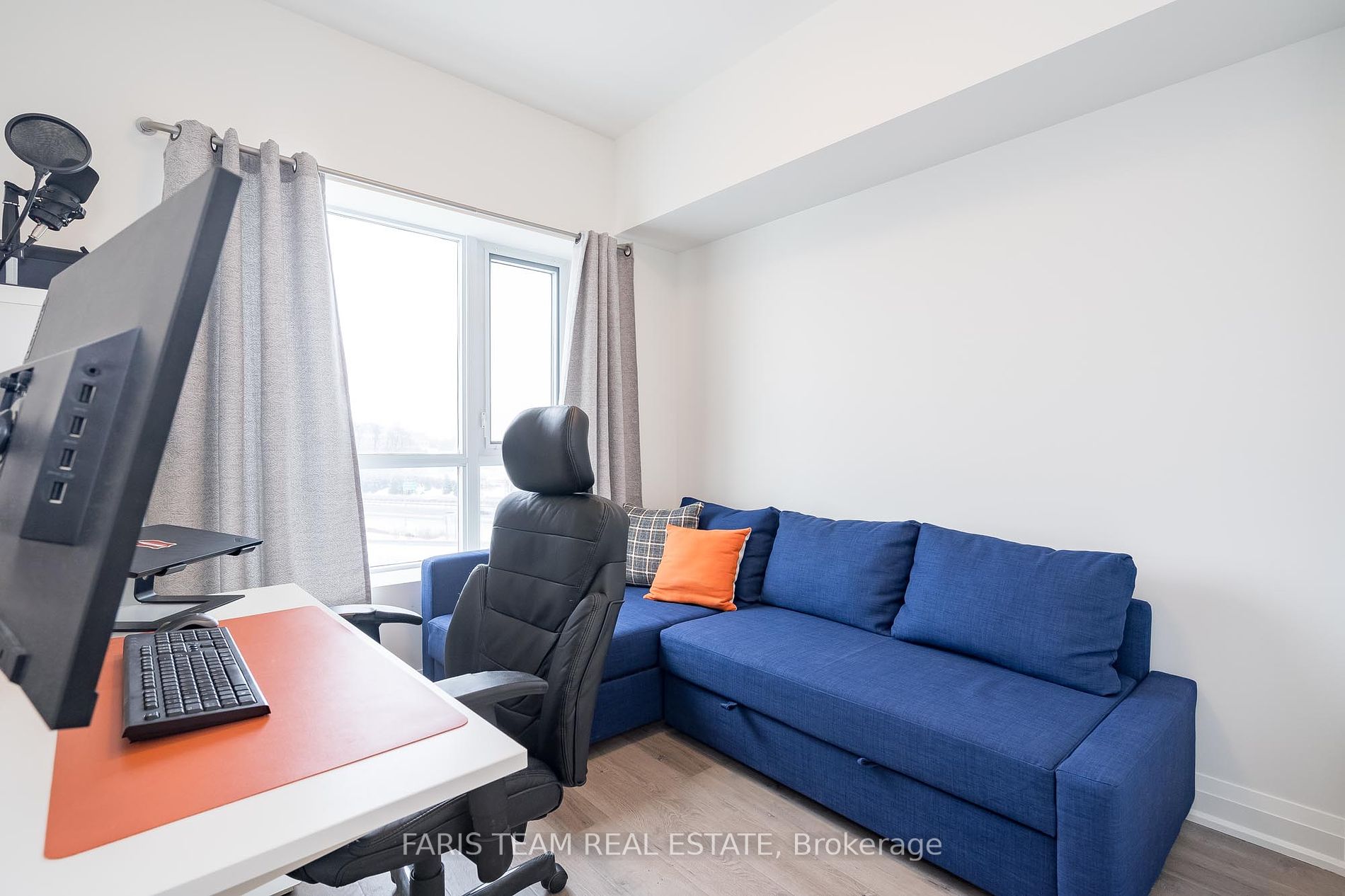 58 Lakeside Terrace, #1006