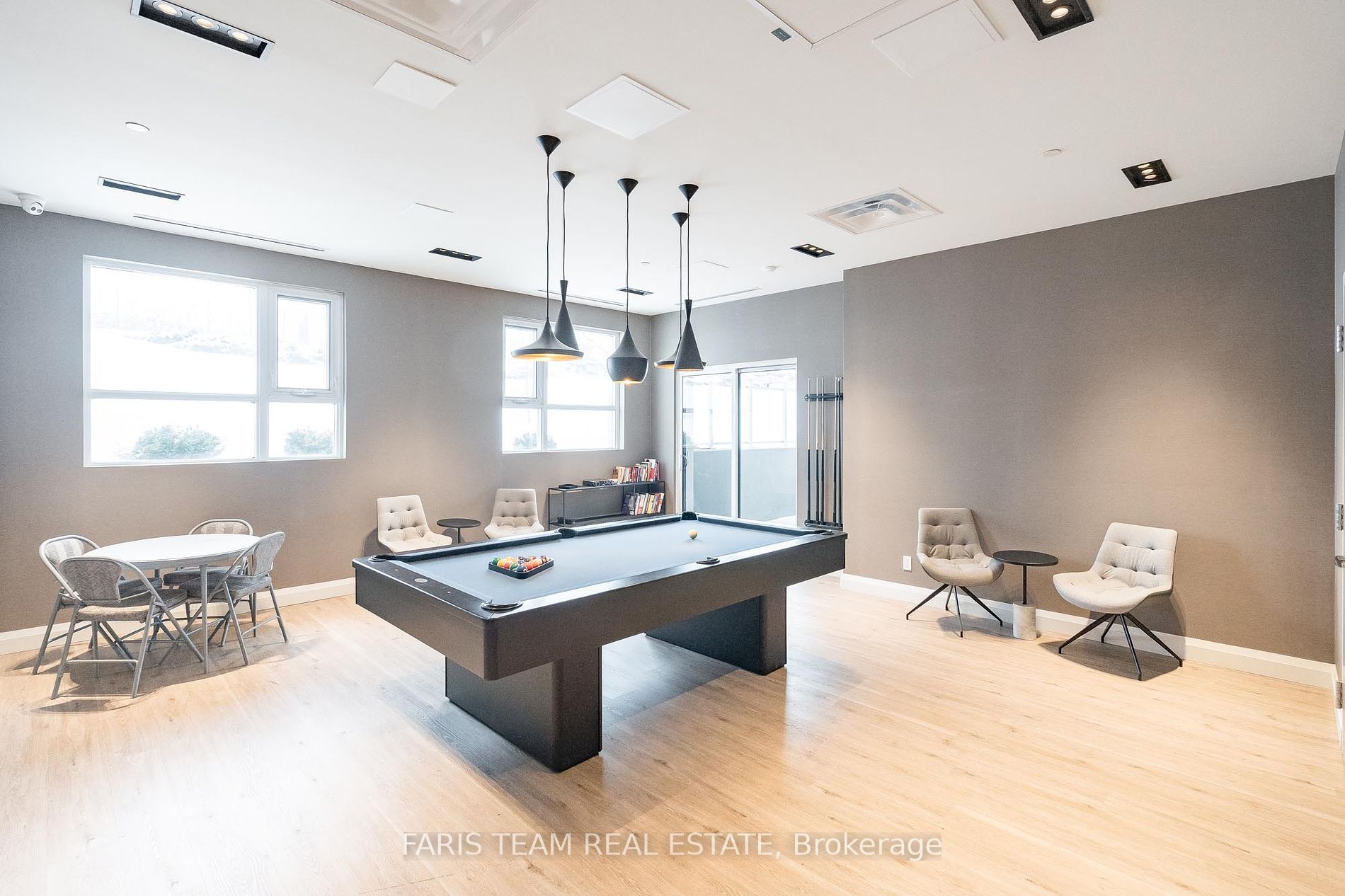 58 Lakeside Terrace, #1006