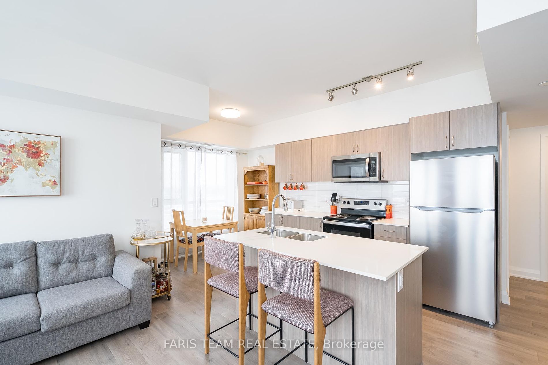 58 Lakeside Terrace, #1006