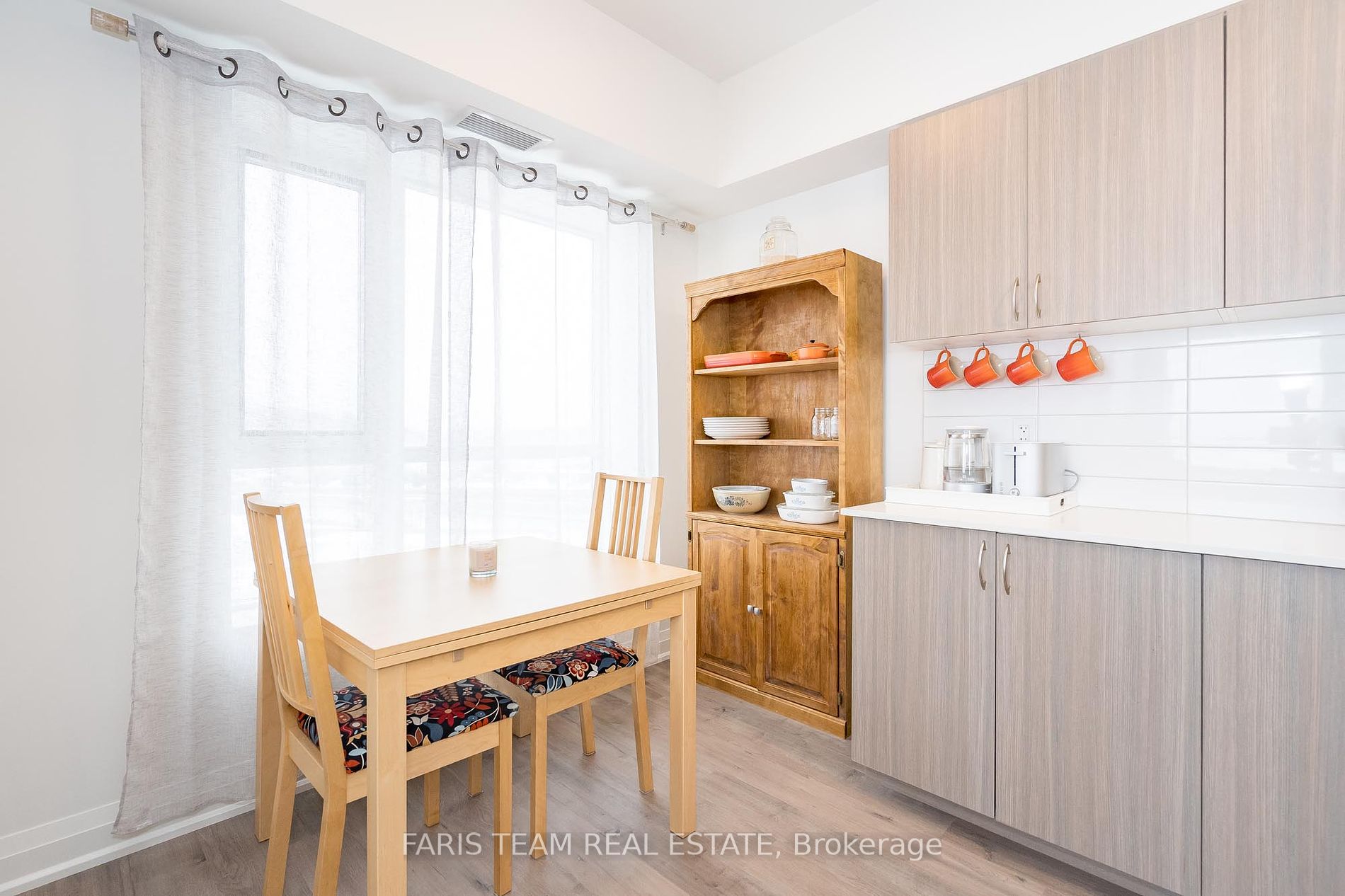 58 Lakeside Terrace, #1006